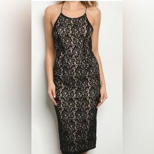 Soprano Open Back Knee Length Lace Bodycon Dress Black Size Medium